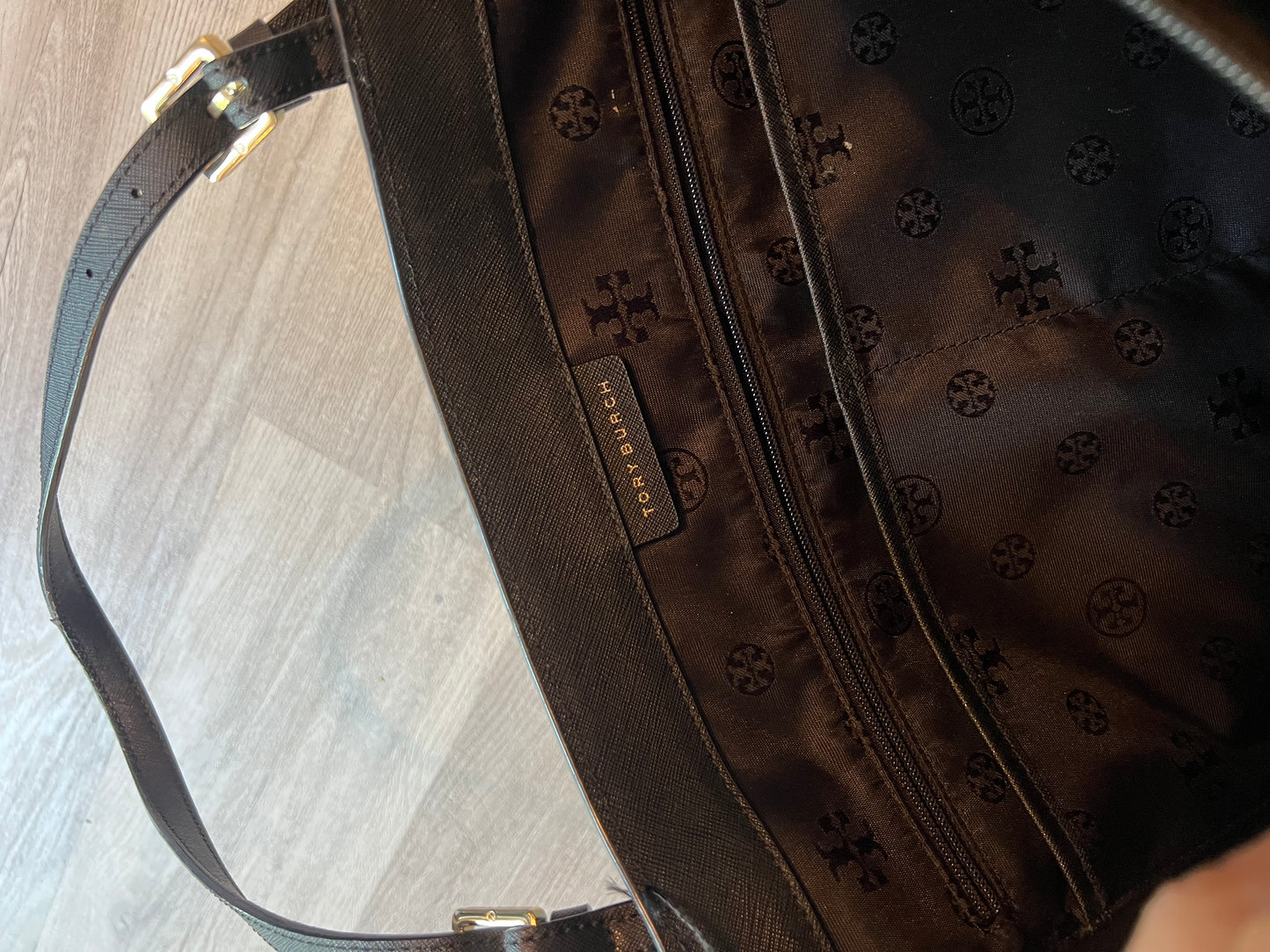 Tory Burch The Robinson Tote Black