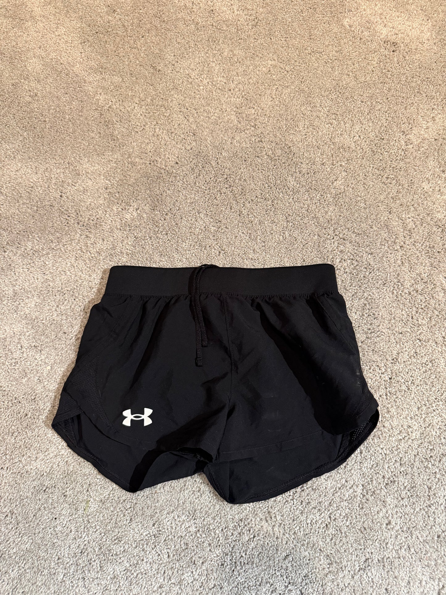 Under Armour Active Shorts Girl’s Medium Black