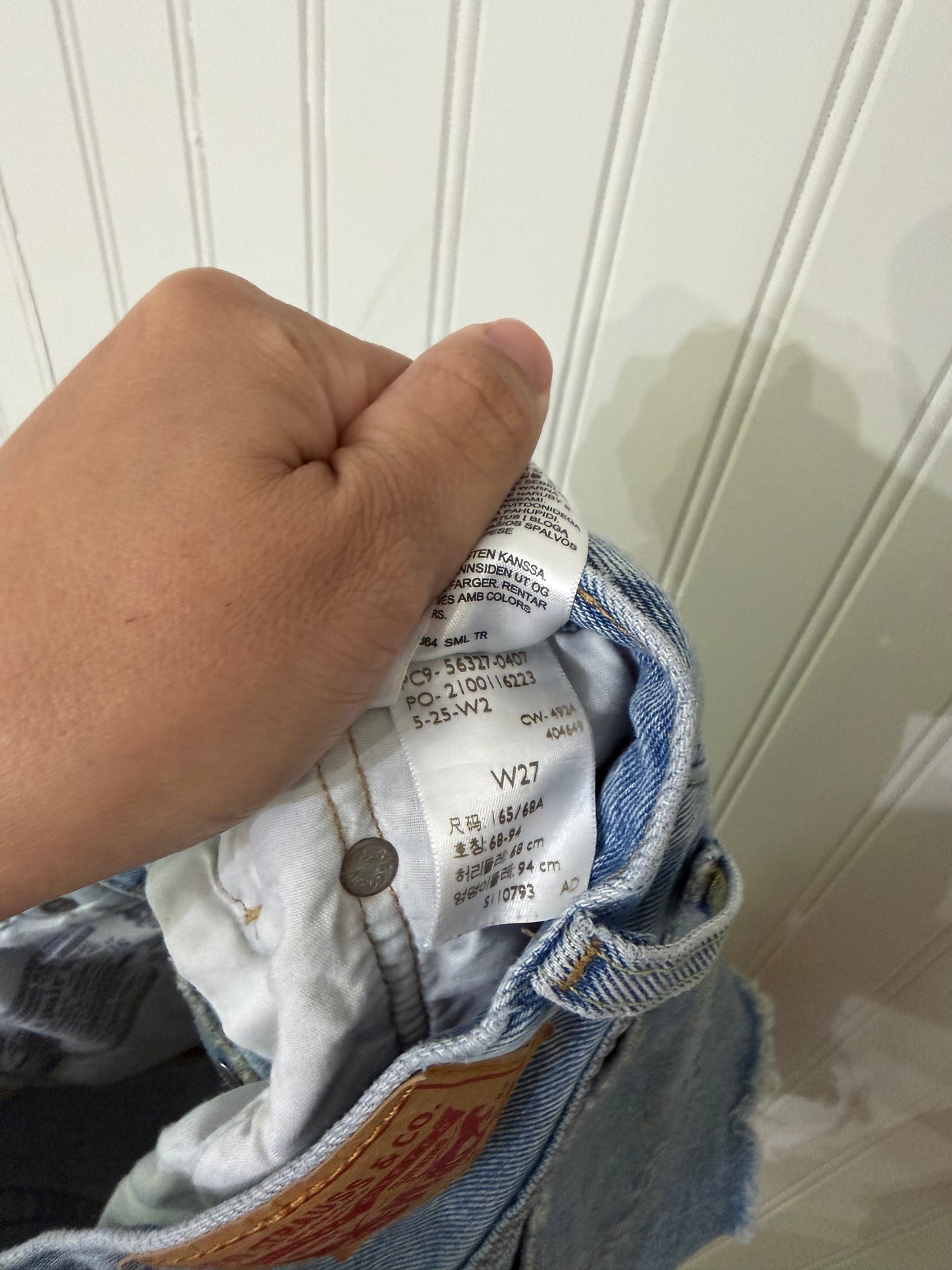 Levi’s 501 Denim Shorts Women’s Size 27
