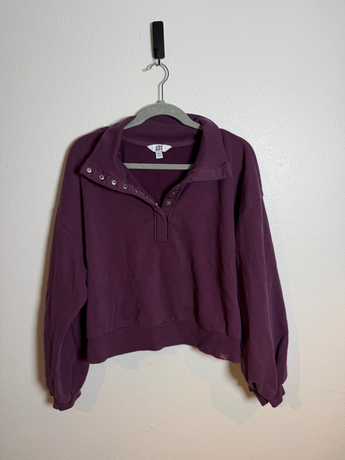 Joy Lab Women’s Crewneck Size Medium