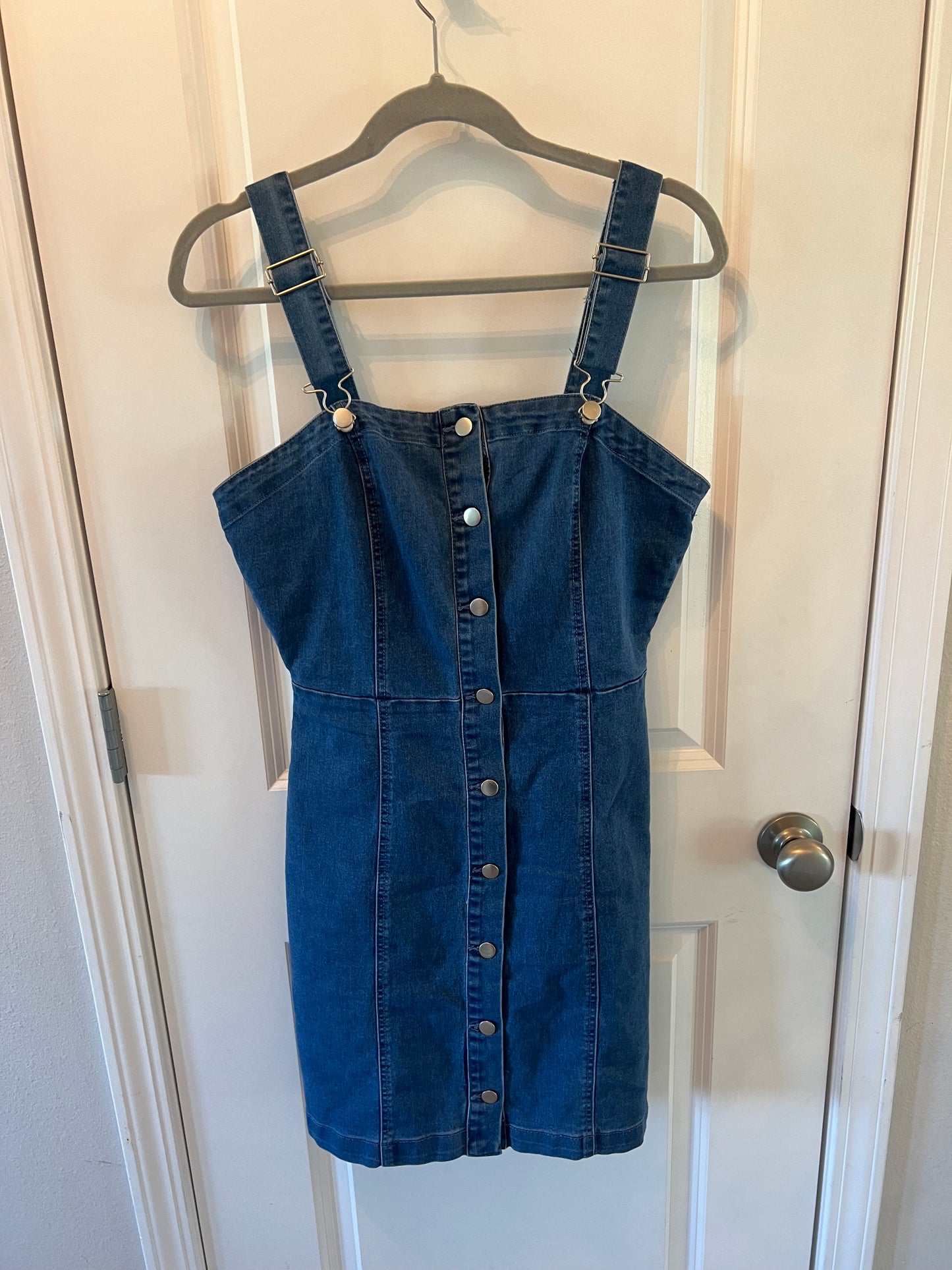 Women’s Dress Size Large