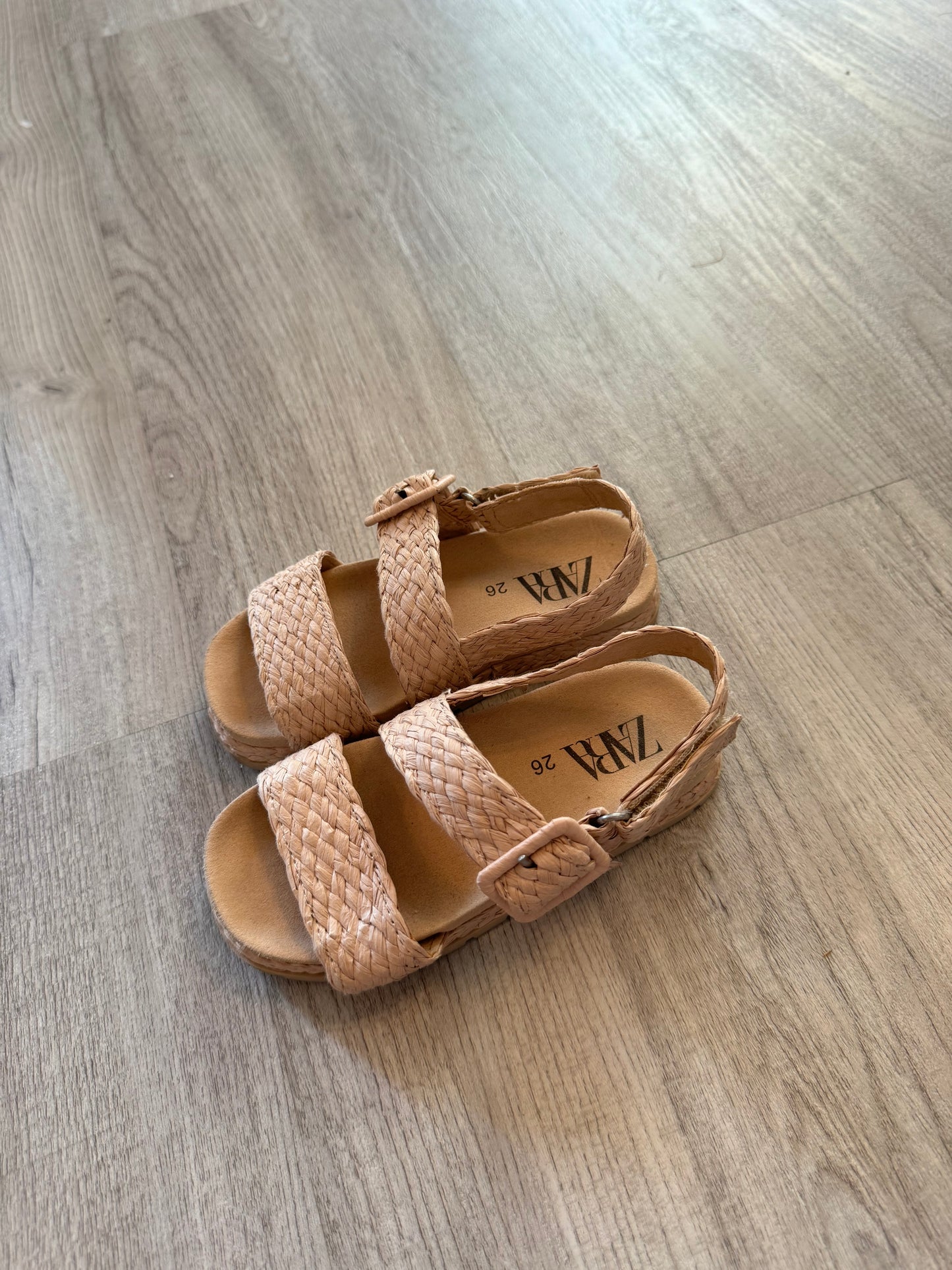 Zara Girls Sandals Size 26 (us 8)