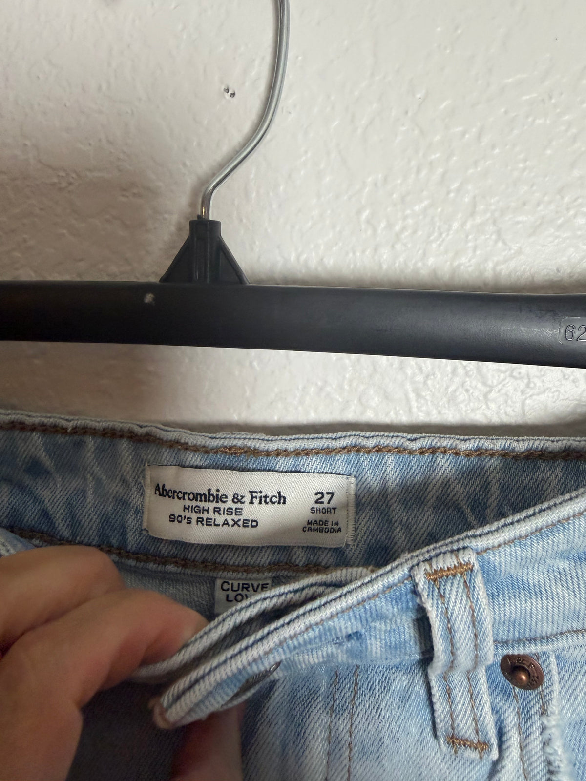 Abercrombie Distressed Jeans Size 27 short