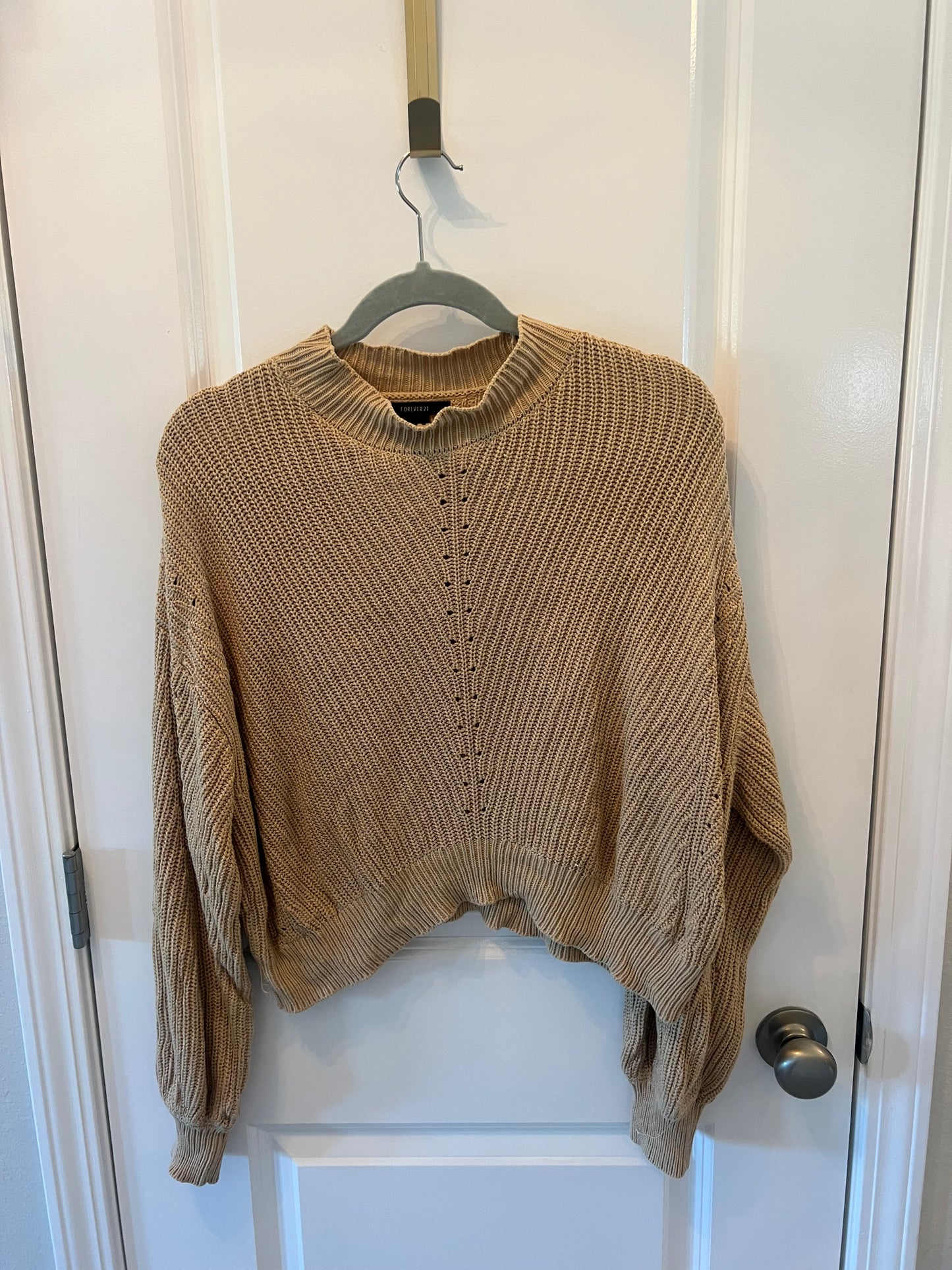 Forever21 Mock Neck Ribbed Sweater Women’s Size Large Tan