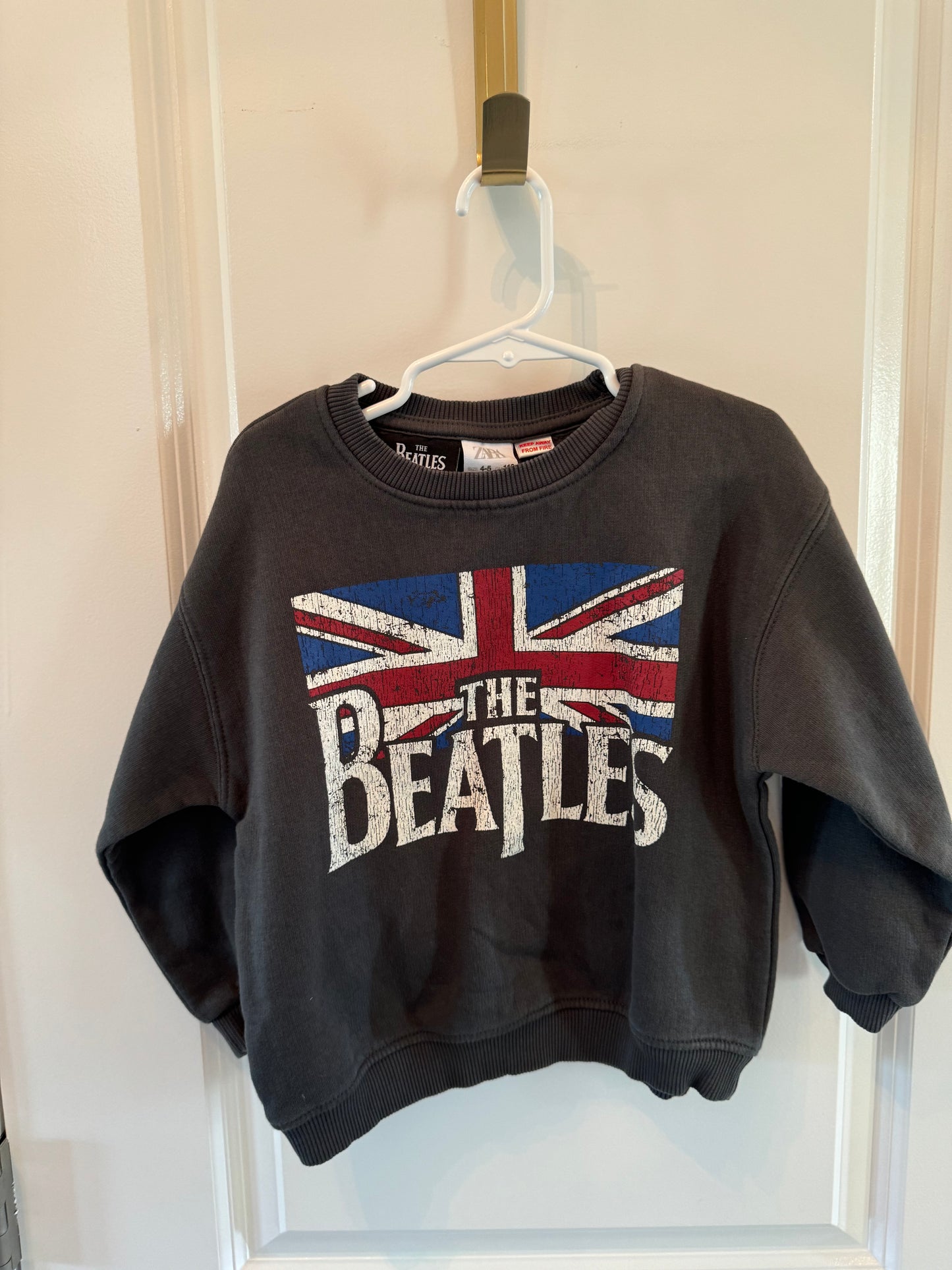 Zara Beatles Sweatshirt Soze 4/5 years