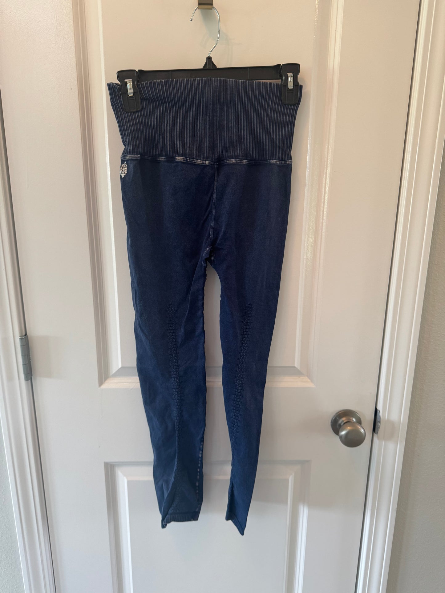 Free People FP Movement Good Karma Leggings Women’s S/M Navy