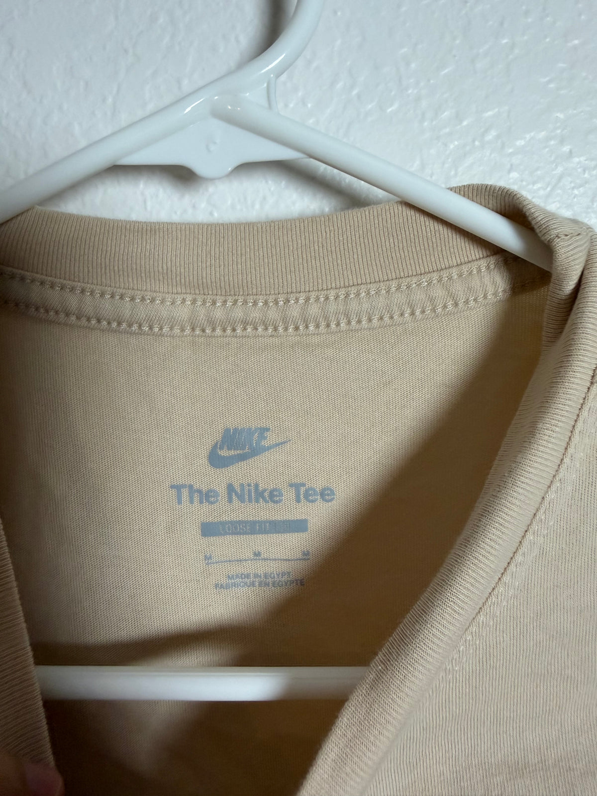 Women’s Nike Tee Size Medium