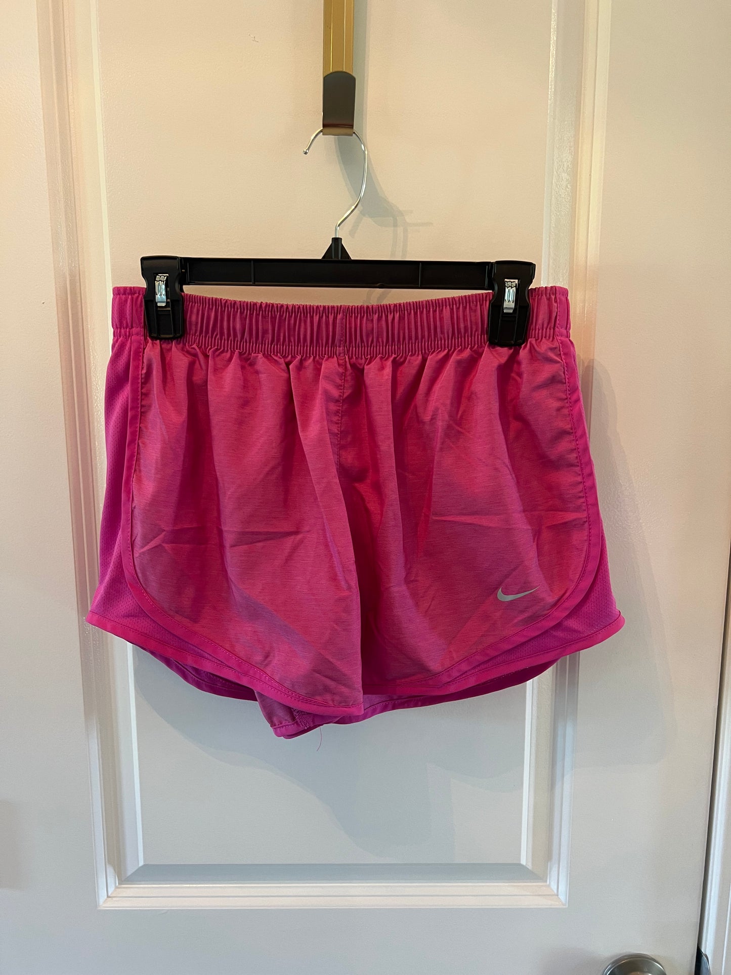 Women’s Nike Shorts Size Medium
