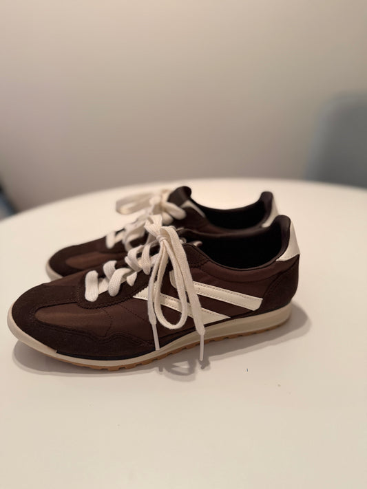 Retro Sneakers Women’s 8