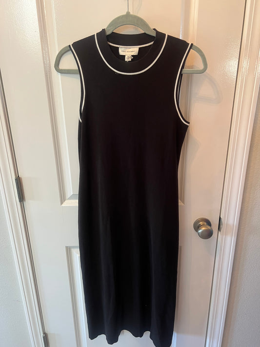 Free Assembly Sleeveless Dress w White Piping Women’s Size Medium 8-10 Black