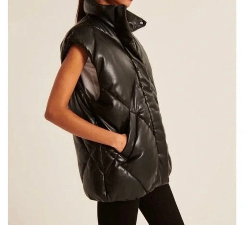 Abercrombie & Fitch Faux Leather Puffer Vest Women’s Small Black