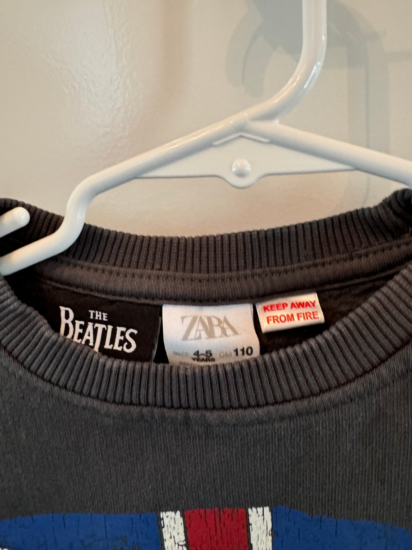 Zara Beatles Sweatshirt Soze 4/5 years