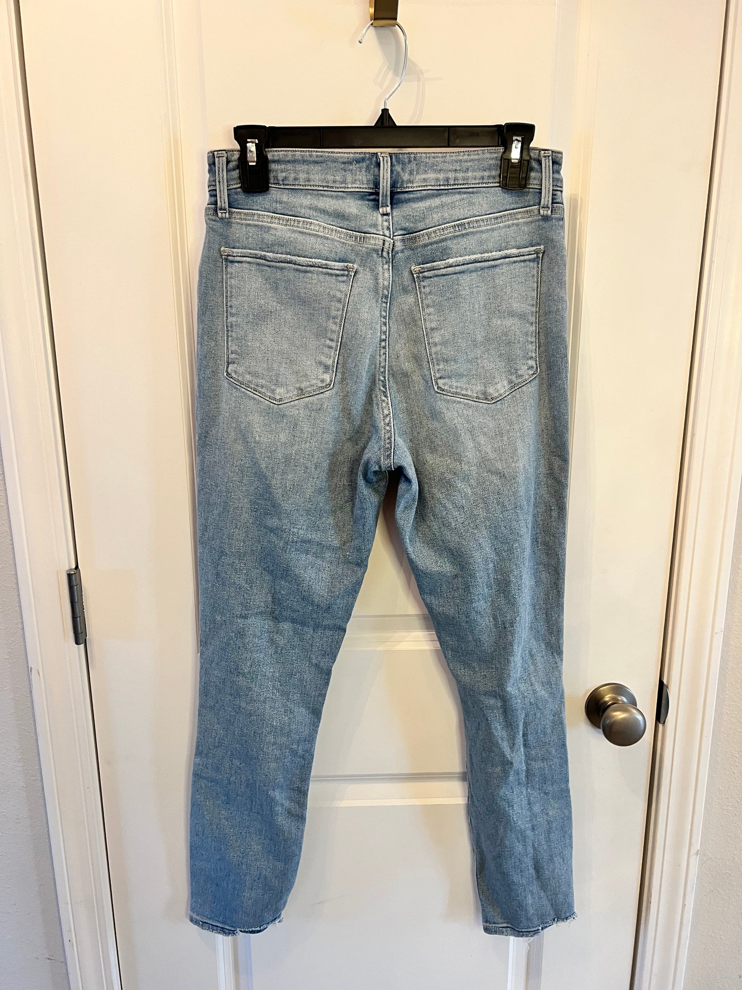 Abercrombie & Fitch The Super Skinny Ankle High Rise Distressed Jeans Women's Size 29/8 Reg