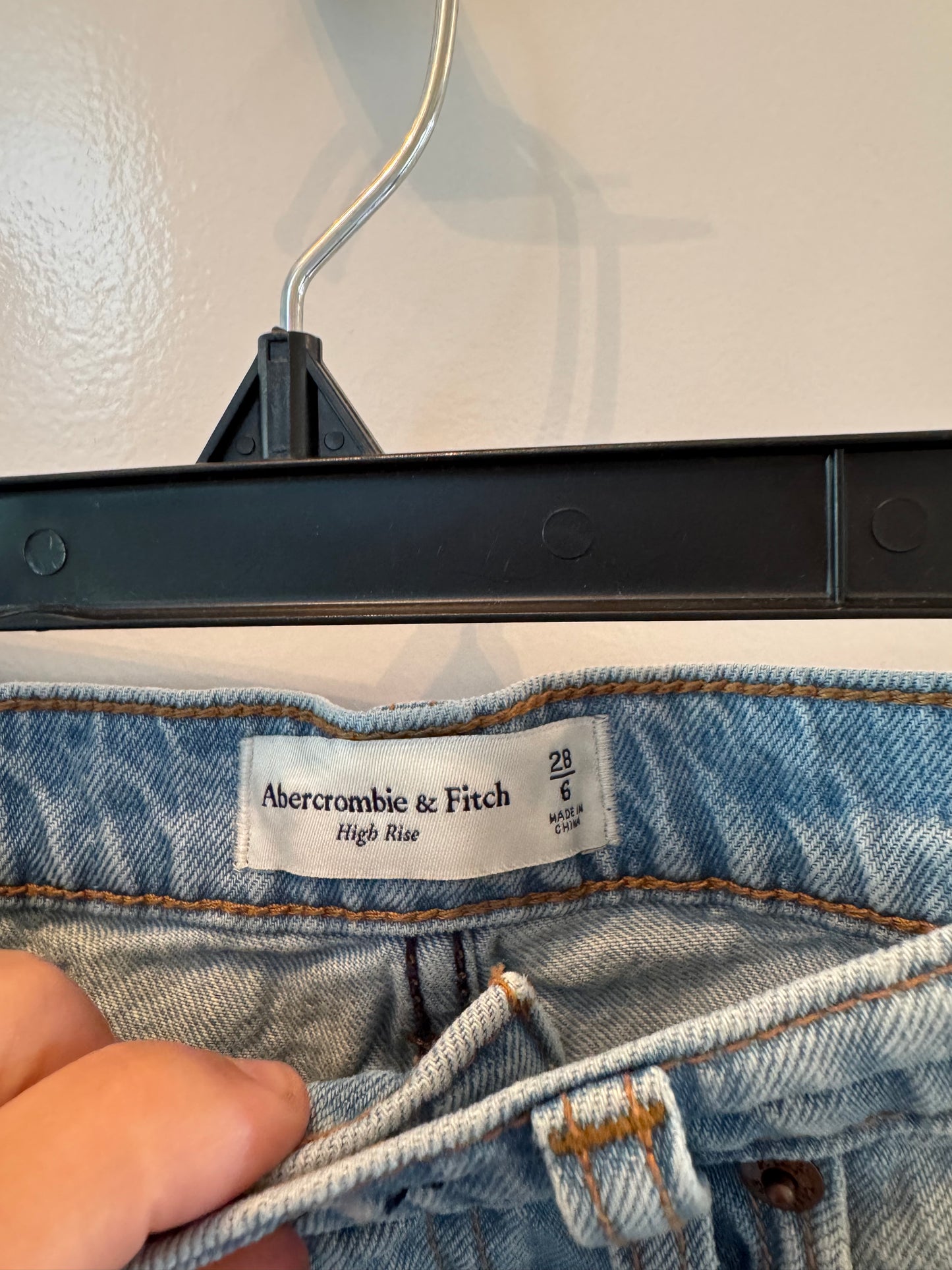 Abercrombie & Fitch Midi Denim Skirt Women’s Size 28/6