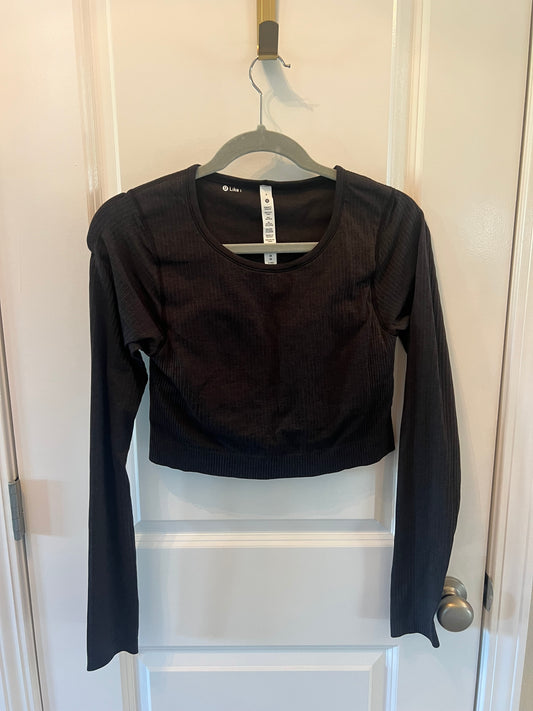 Lululemon Crop Scoop Neck Long Sleeve Top Women’s Size 8 (Medium) Black