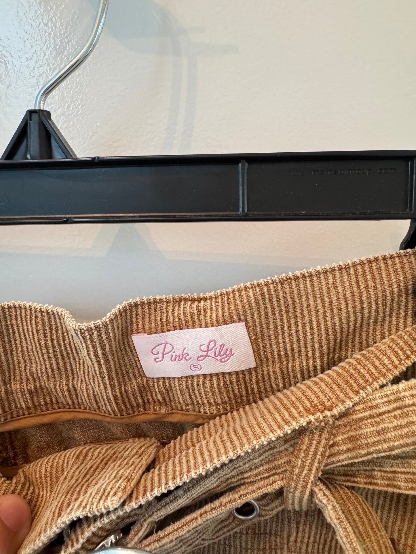 Pink Lily Belted Corduroy Skirt Women’s Small Tan