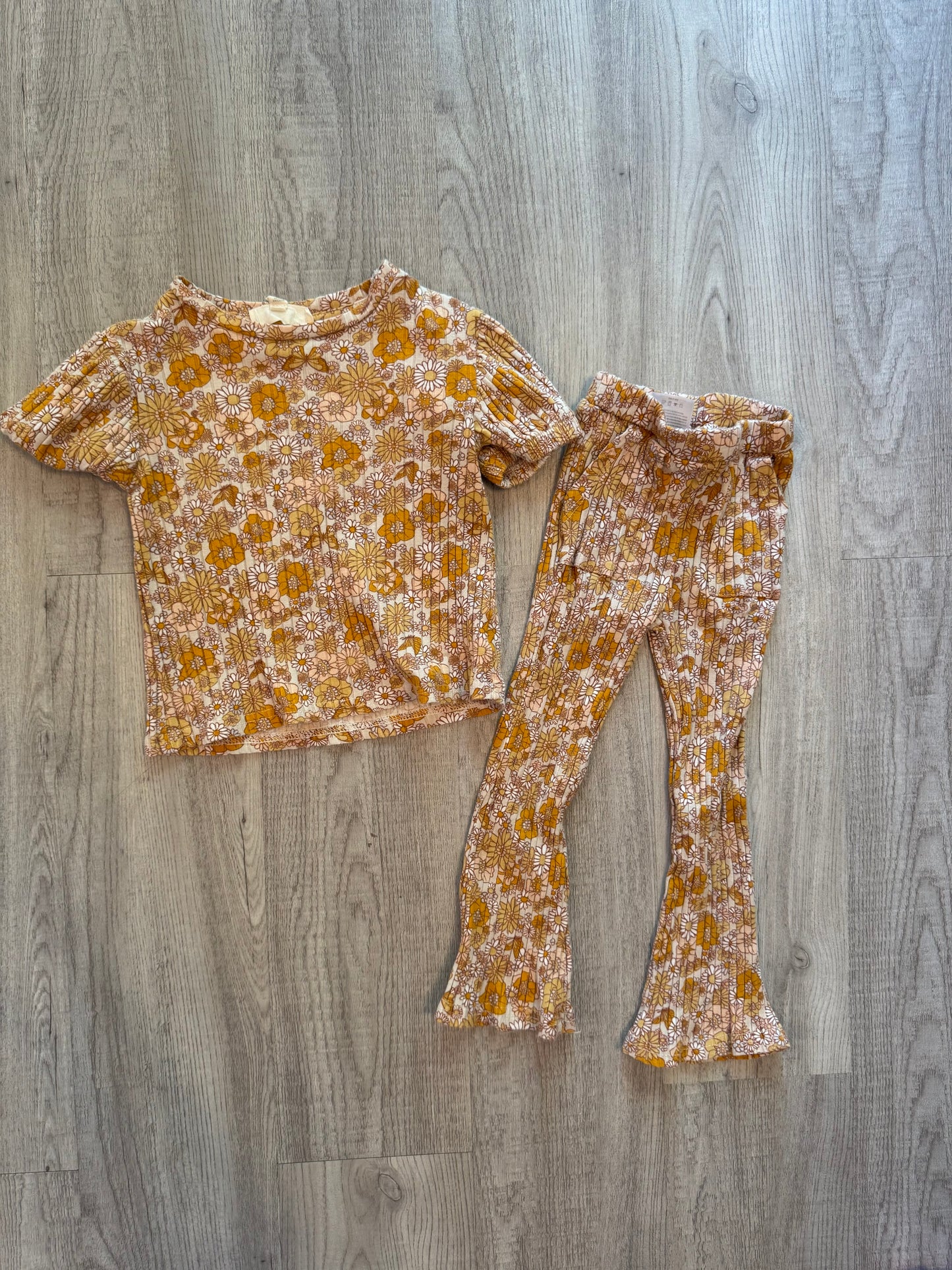 Jessica Simpson yellow floral set Size 4T