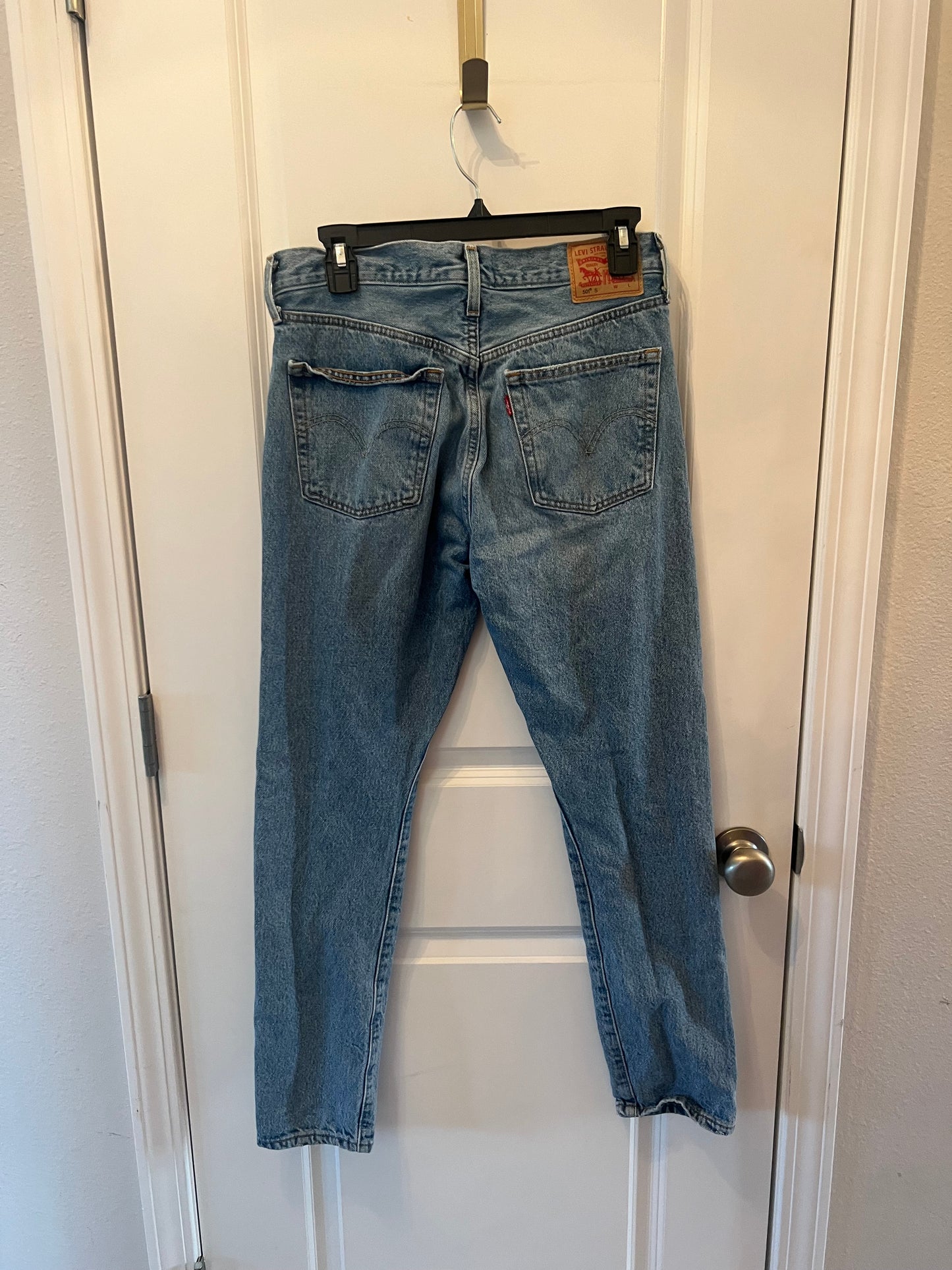 Levi’s Distressed Jeans Women’s Size 27