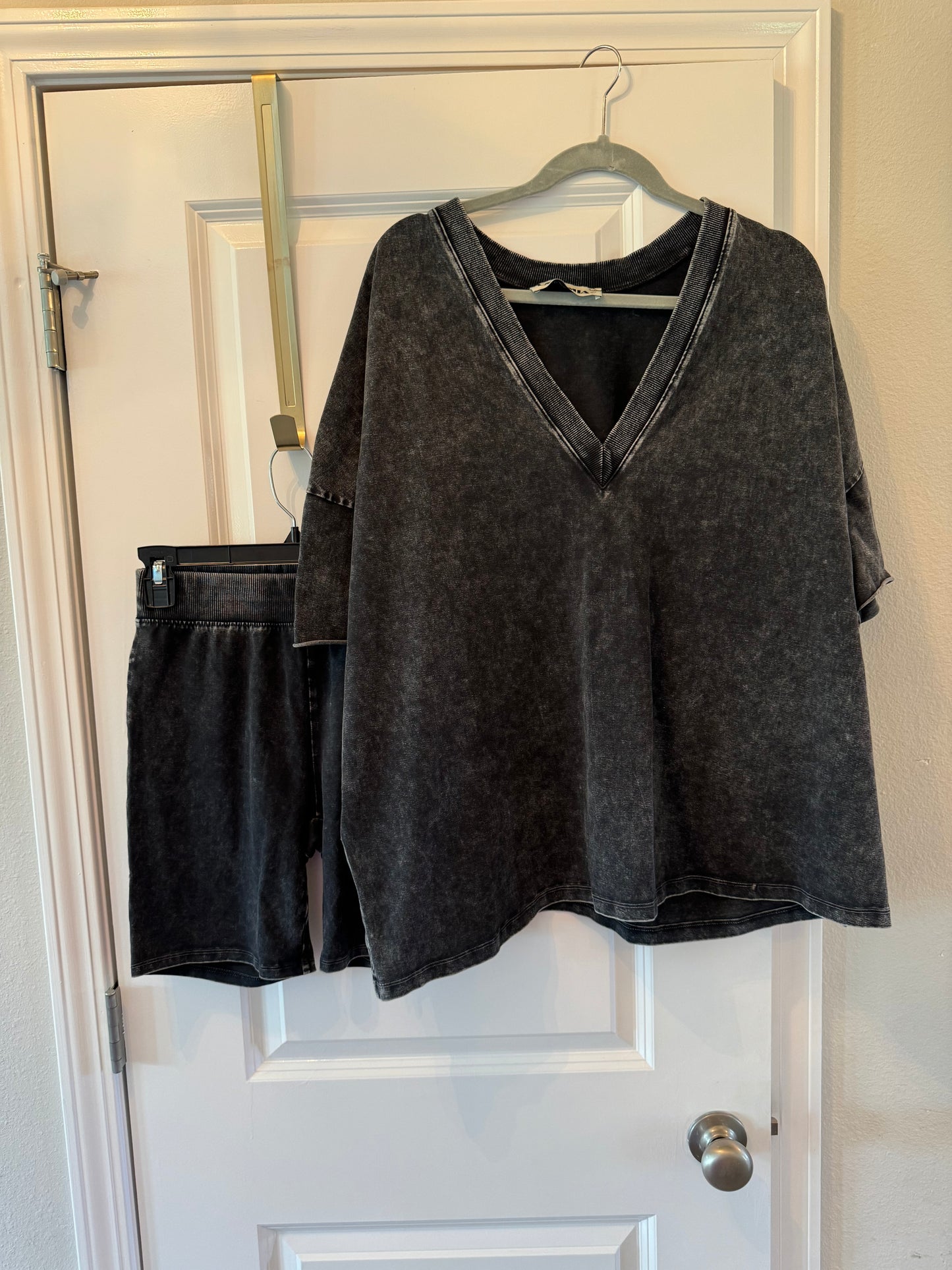 Women’s Black/Gray Set Size Large Top & Medium Shorts