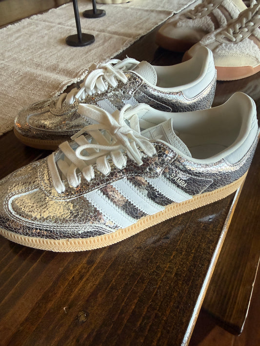 Adidas Women’s Metallic Size 7