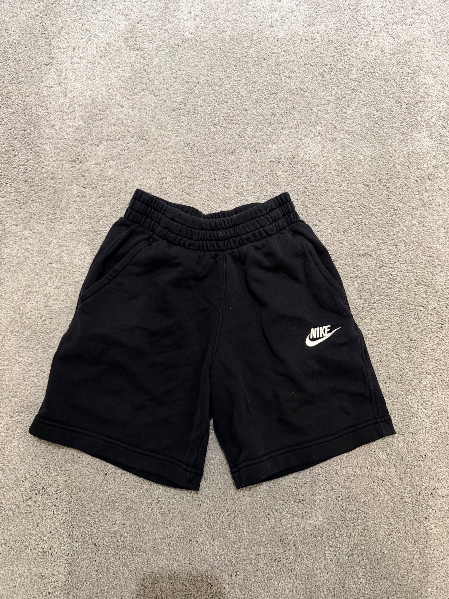 Nike Basketball Shorts Youth Size Medium