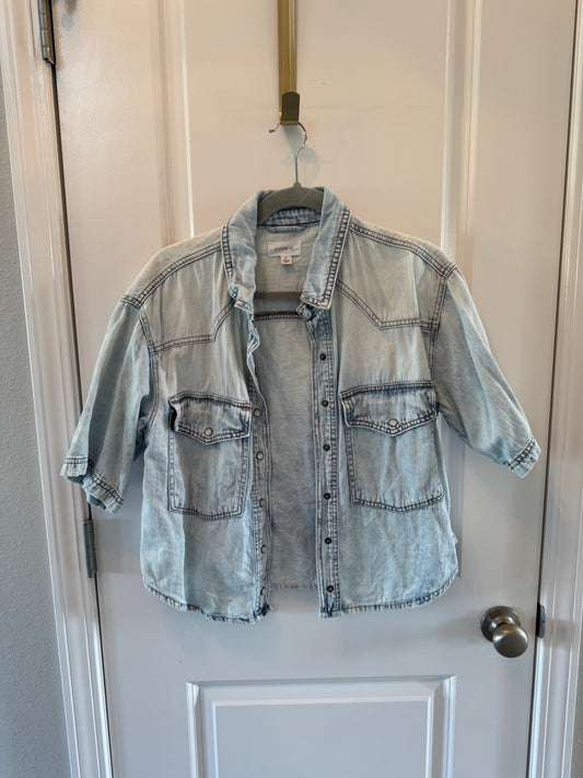 Evereve Denim Top Women’s Small