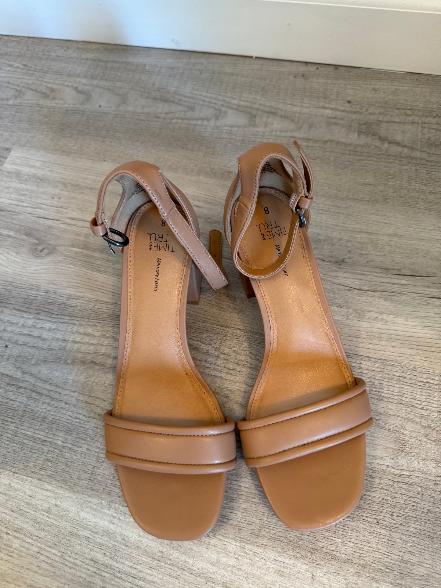 Time & Tru Ankle Strap Block Heels Women’s 8 Tan