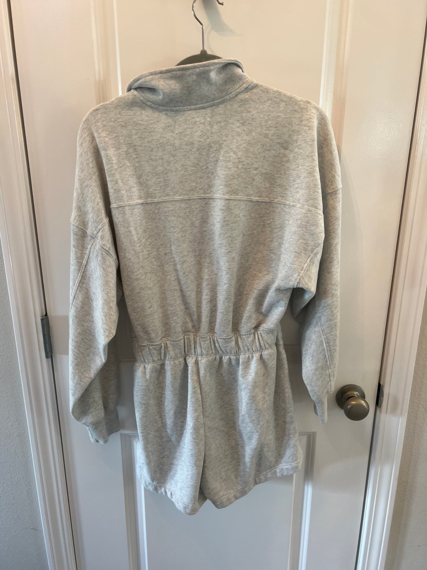 Abercrombie & Fitch Gray Lounge Romper Women’s Size Small