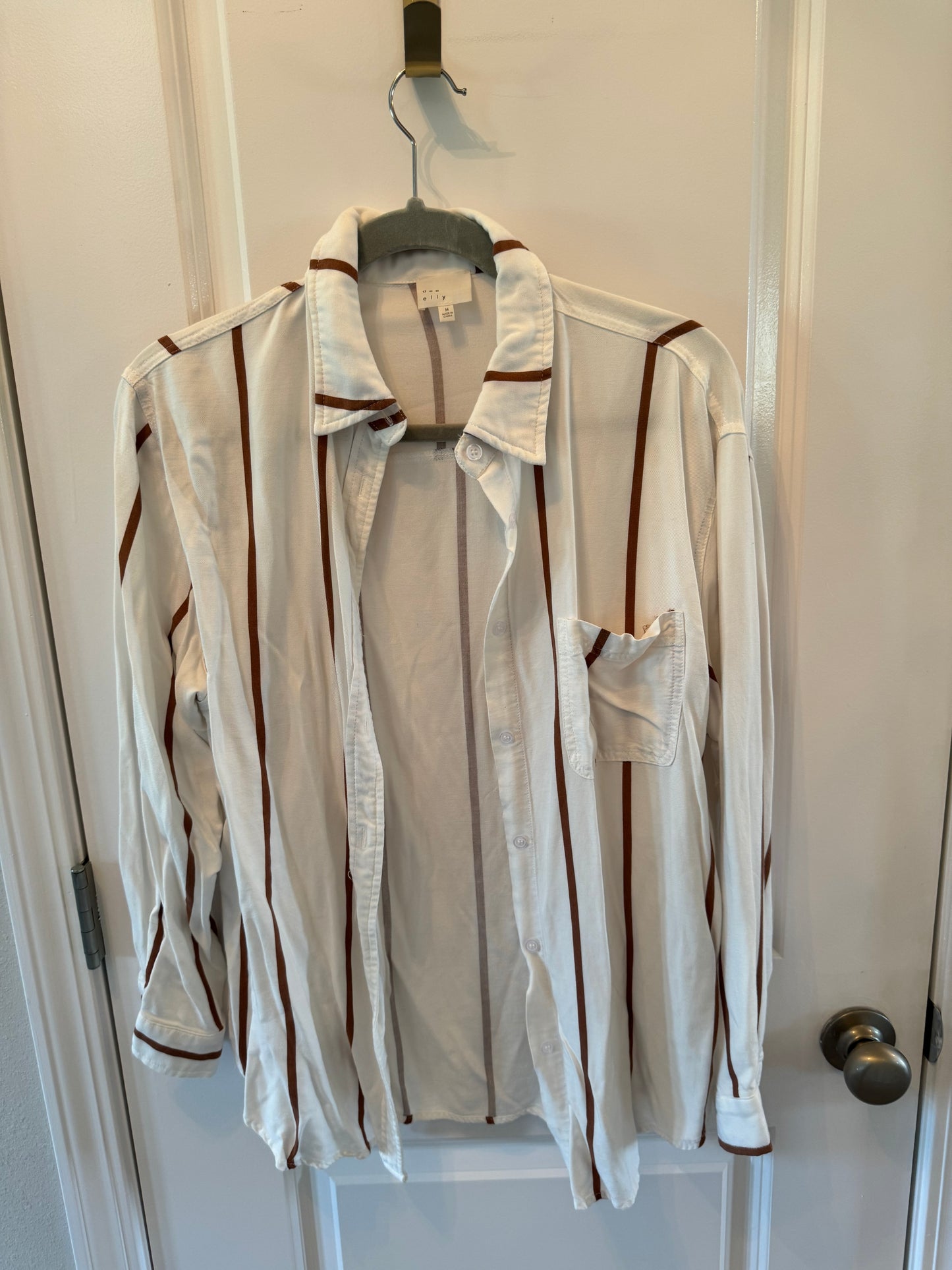 Vertical Stripe Button Front Women’s Size Medium White Brown