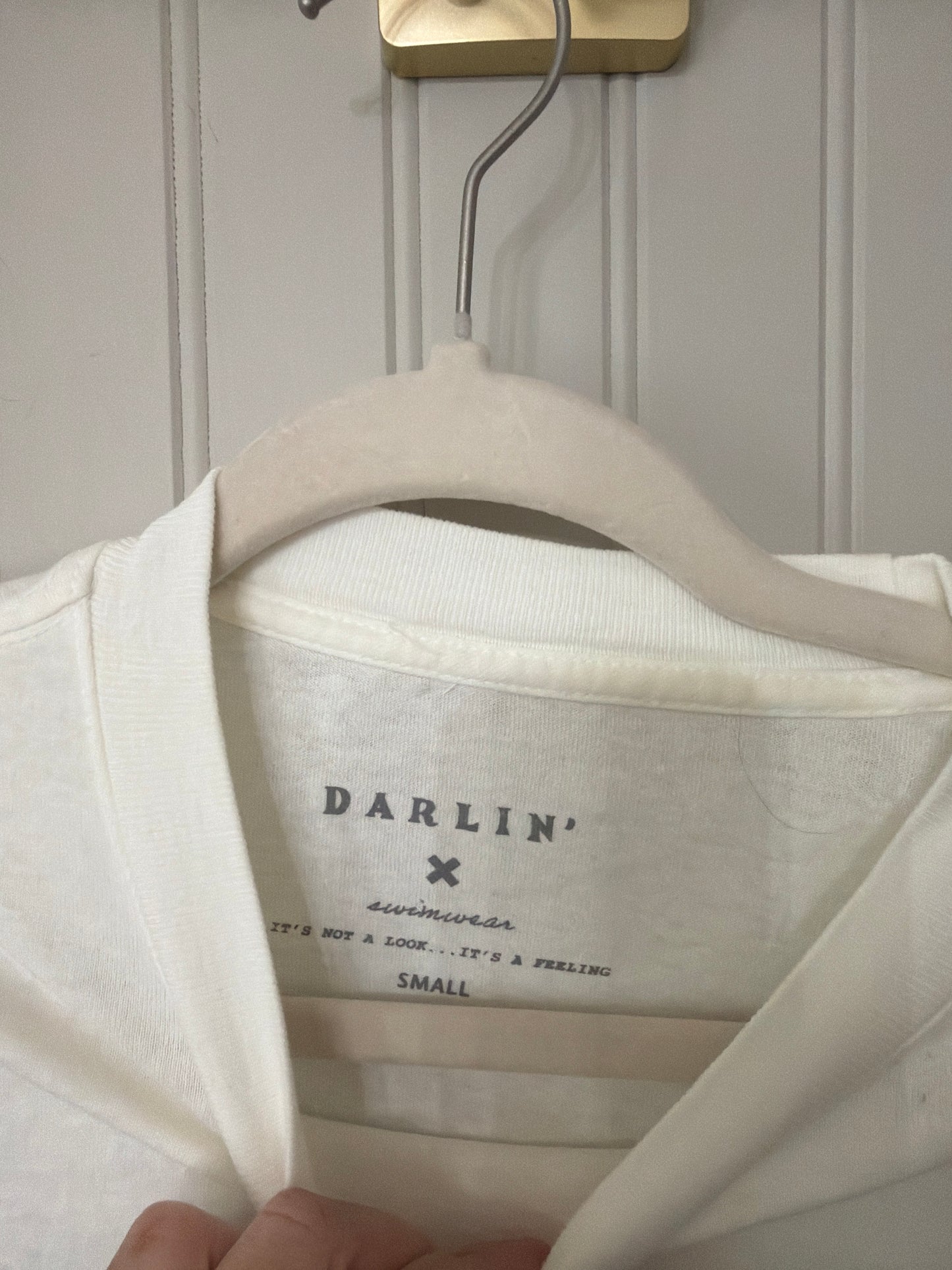 Darlin’ Graphic Tee Women’s Small White