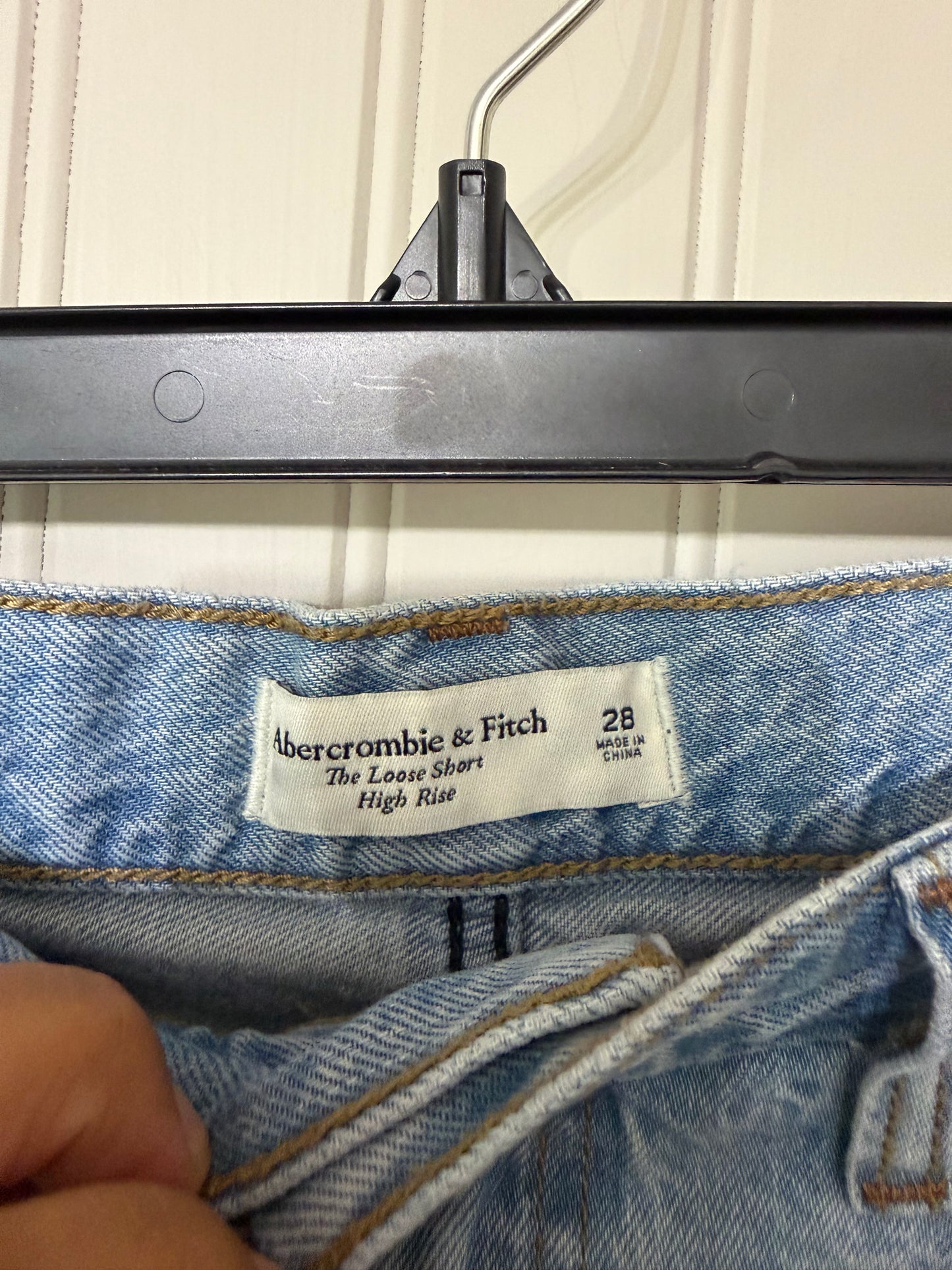 Abercrombie & Fitch Denim Shorts Women’s Size 28/6