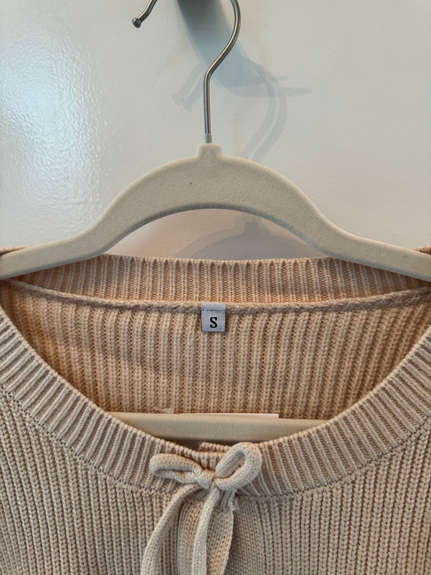 Knit Bow Sweater Women’s Small Tan