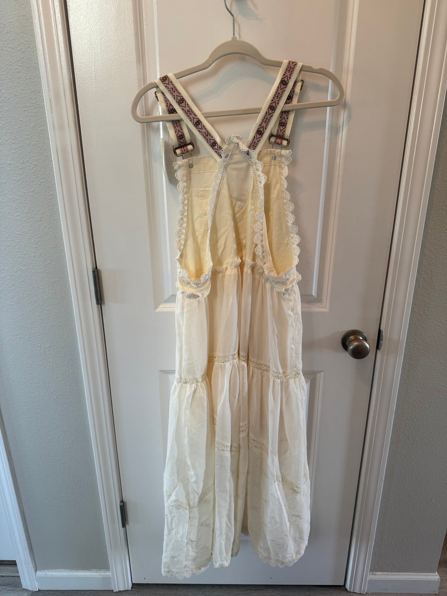 Ebossy Lace Tulle Bib Dress Women’s Small NWT