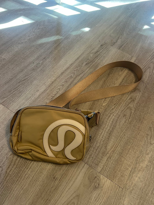 Lululemon Belt Bag (tan)
