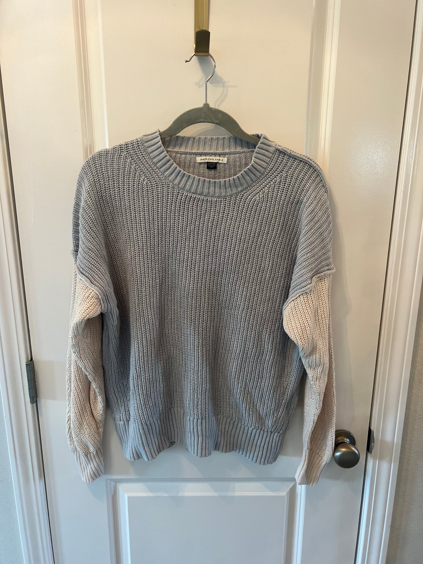 American Eagle Oversized Knit Sweater Women’s Size XS Gray Cream