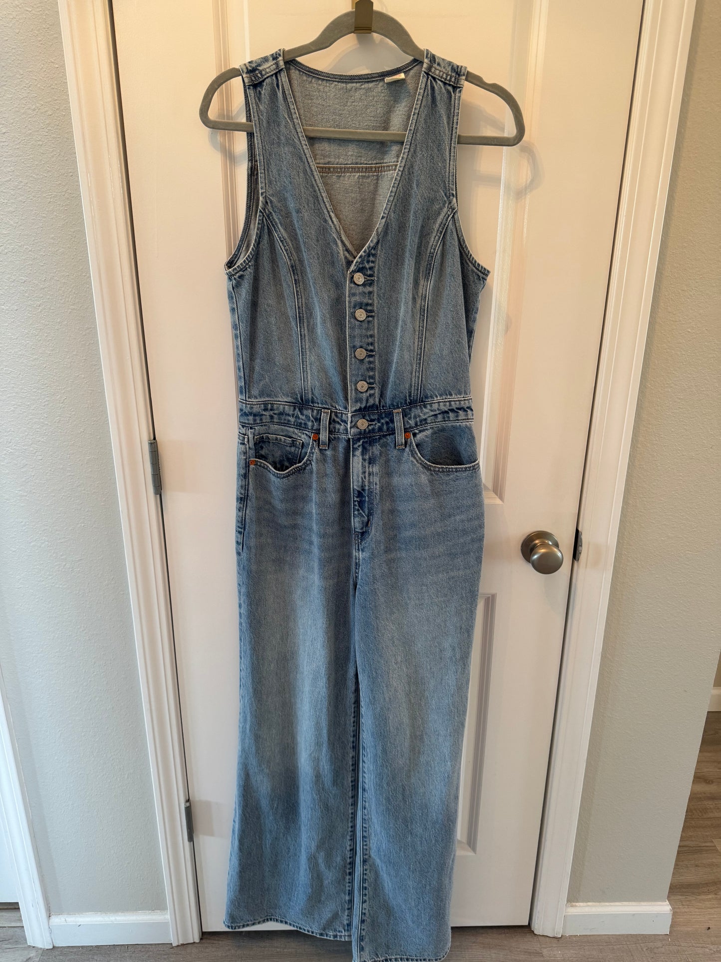 Levi’s Denim Jumpsuit Women’s Size 29/8