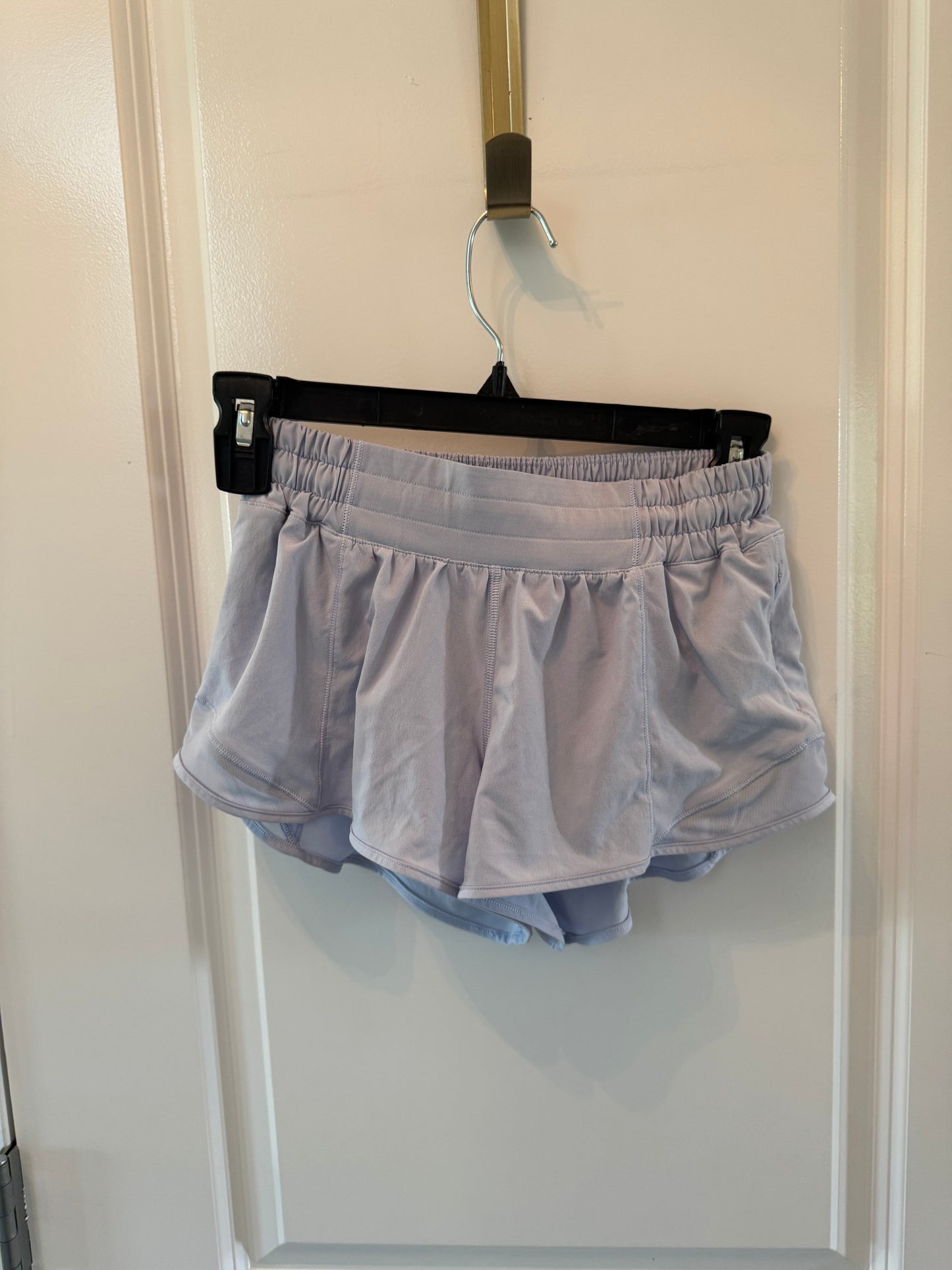 Lululemon Hotty Hot Low-Rise Lined Short 2.5in Women’s Size 4
