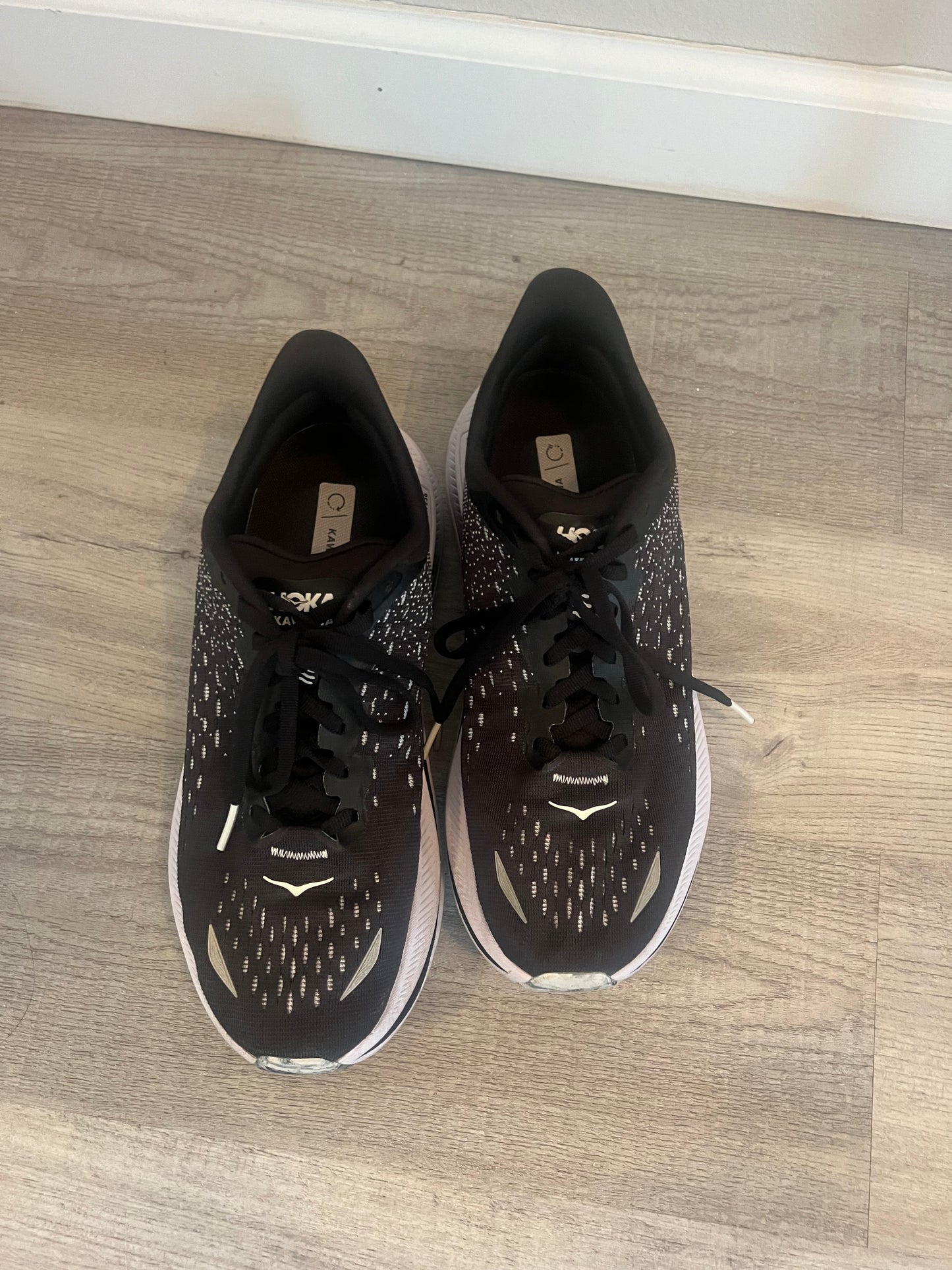 Women’s Hokas Size 8