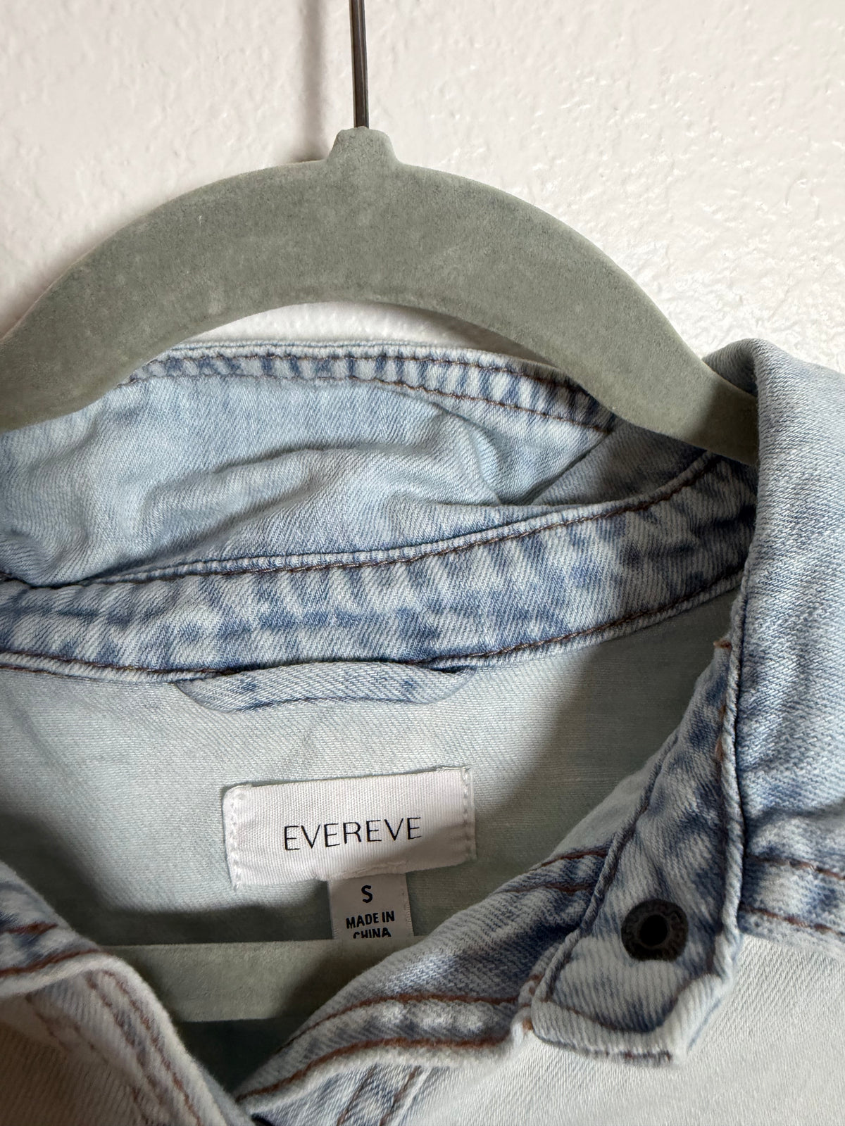 Evereve Women’s Top Size Small