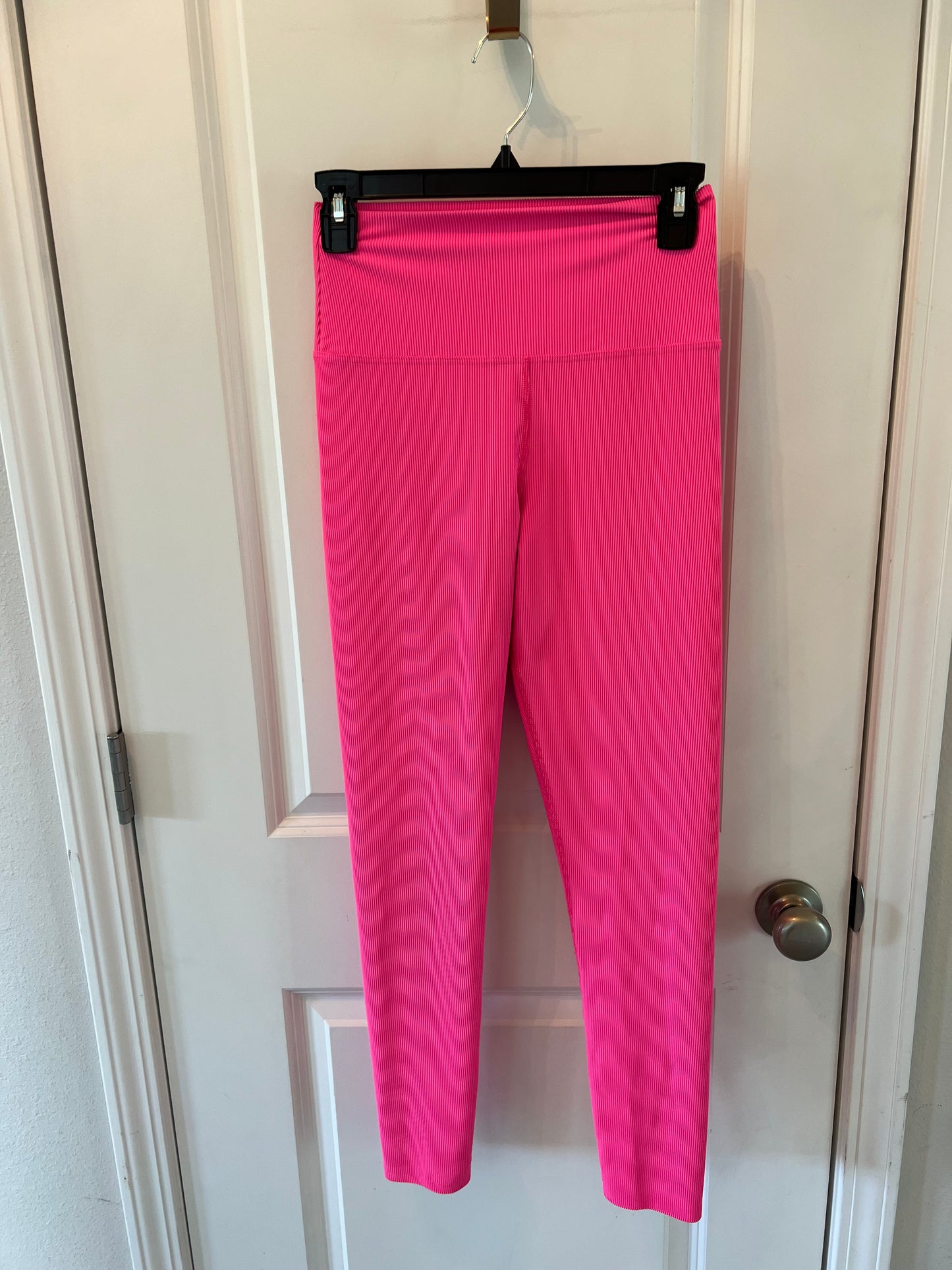 Beach Riot Ayla Legging in Fuchsia Size Medium