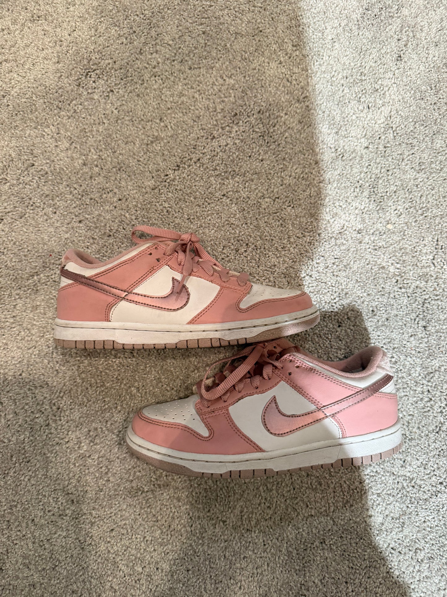 Nike youth Pink Shoes Size 4
