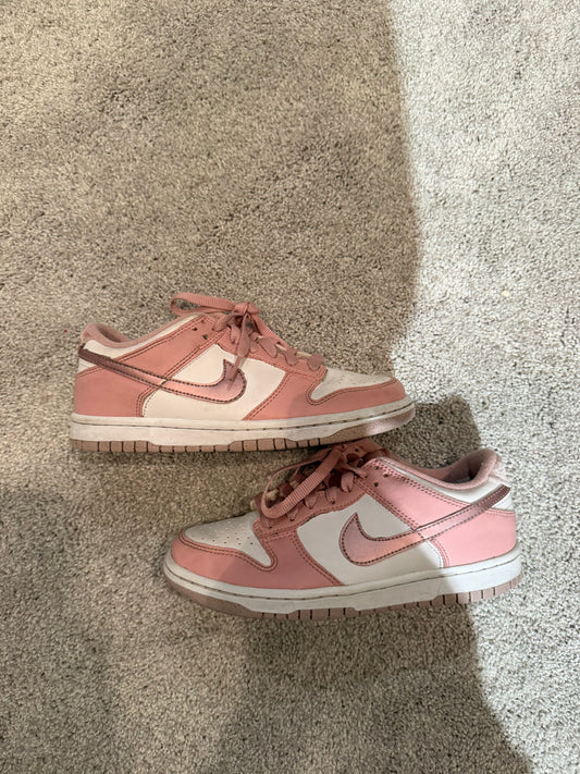 Nike youth Pink Shoes Size 4