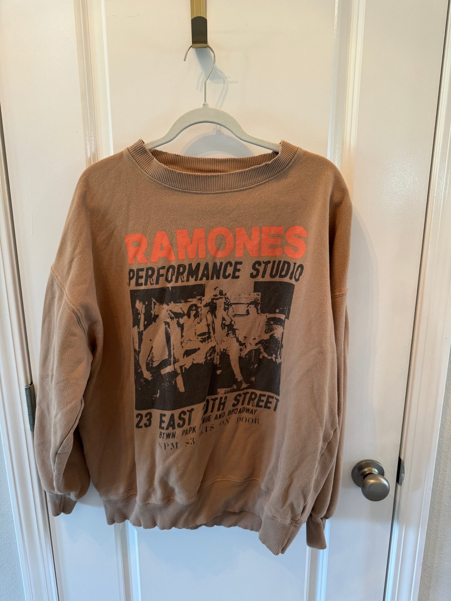 Ramones Graphic Sweatshirt Size Medium