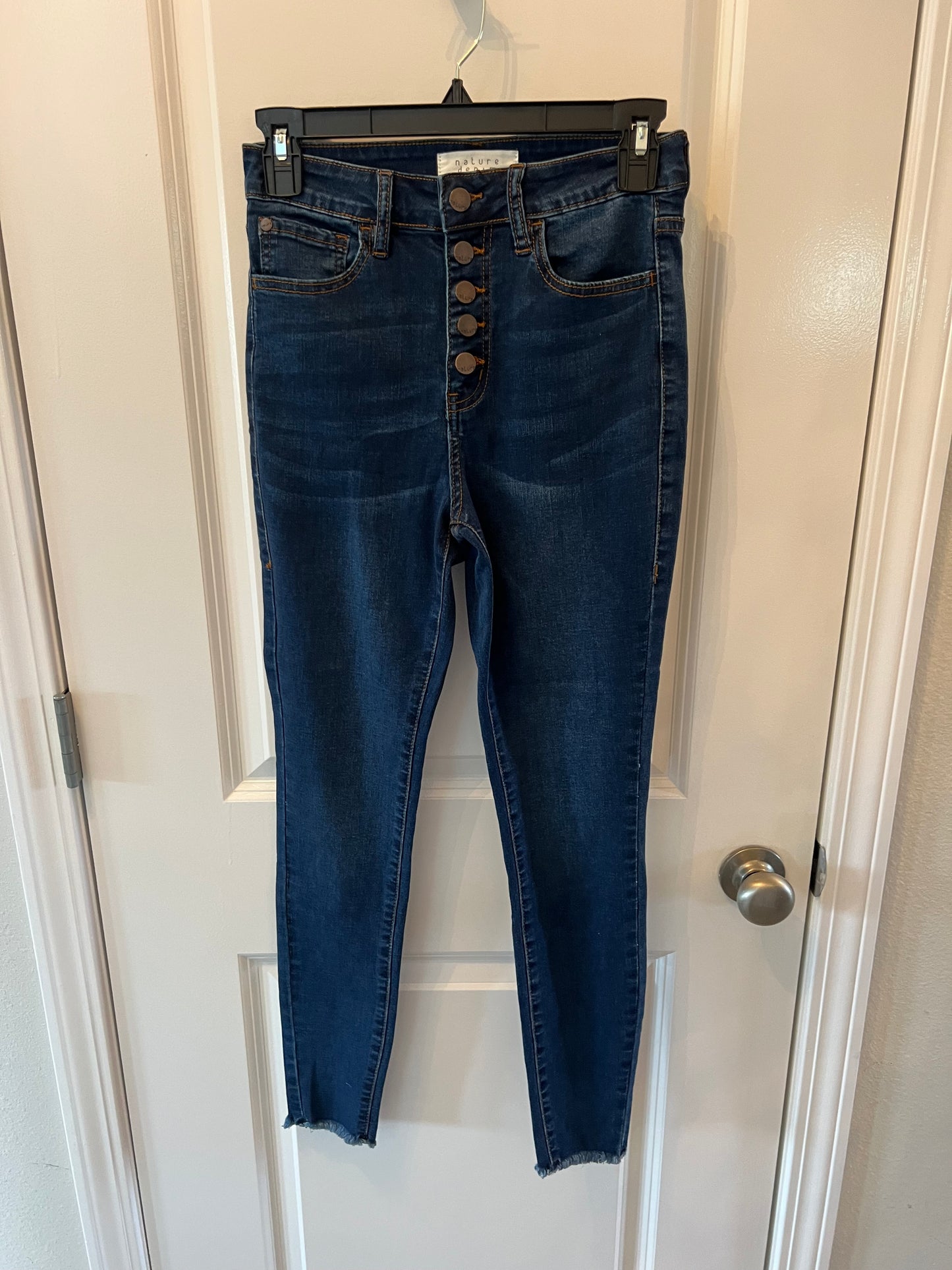 Nature Denim High Rise Exposed Button Fly Skinny Jeans Women’s Size 24 / Jr’s Size 1 Dark Wash