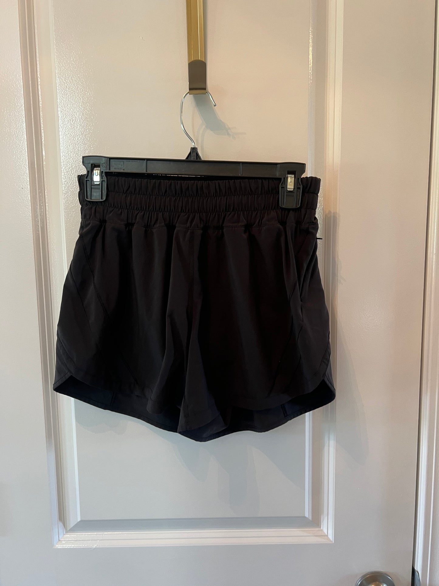 Women’s Black Lululemon Shorts Size 6