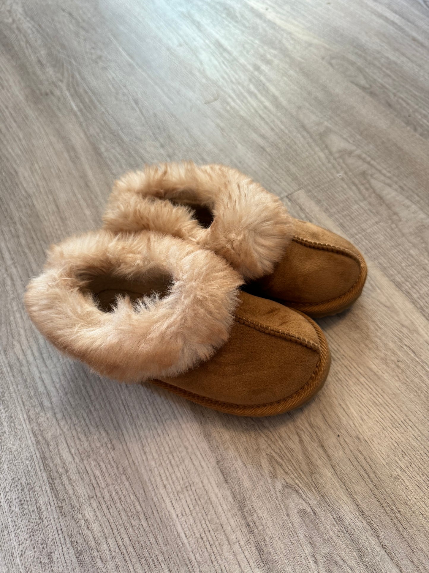 Girls Moccasins Size 10