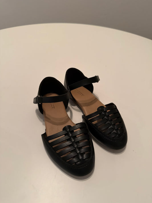 Old Navy Toddler Shoes size 10