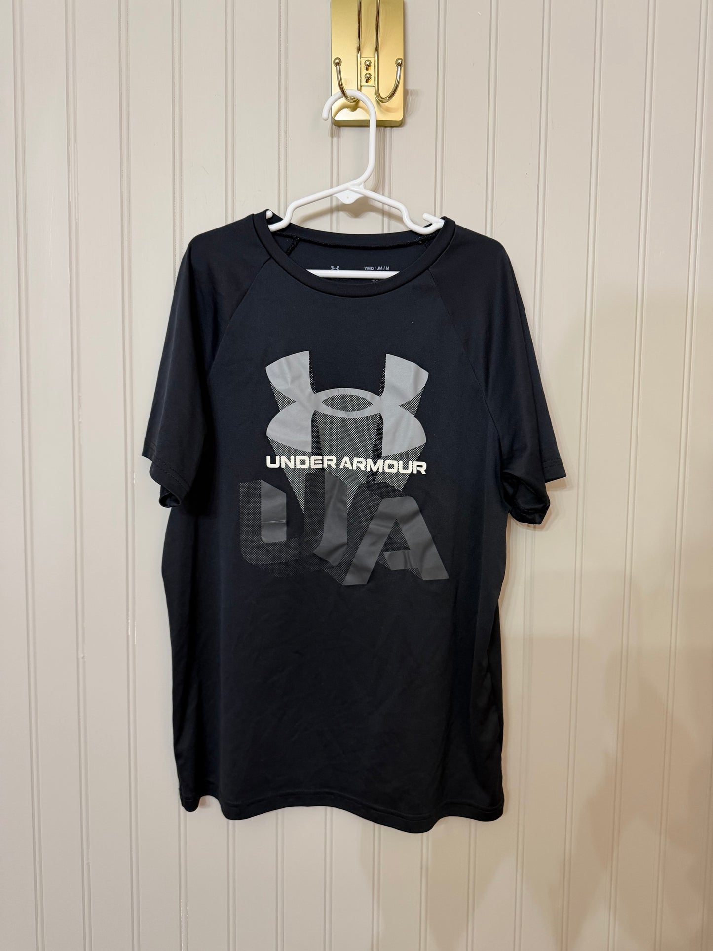 Under Armour Tee Youth Size Medium Black