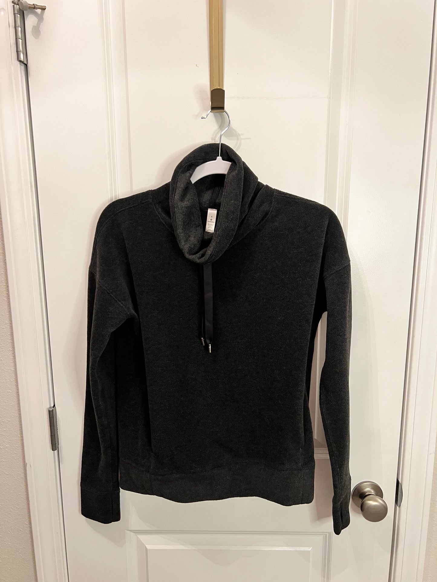 Lululemon Funnel Neck Active Pullover Women’s 4 Dark Gray