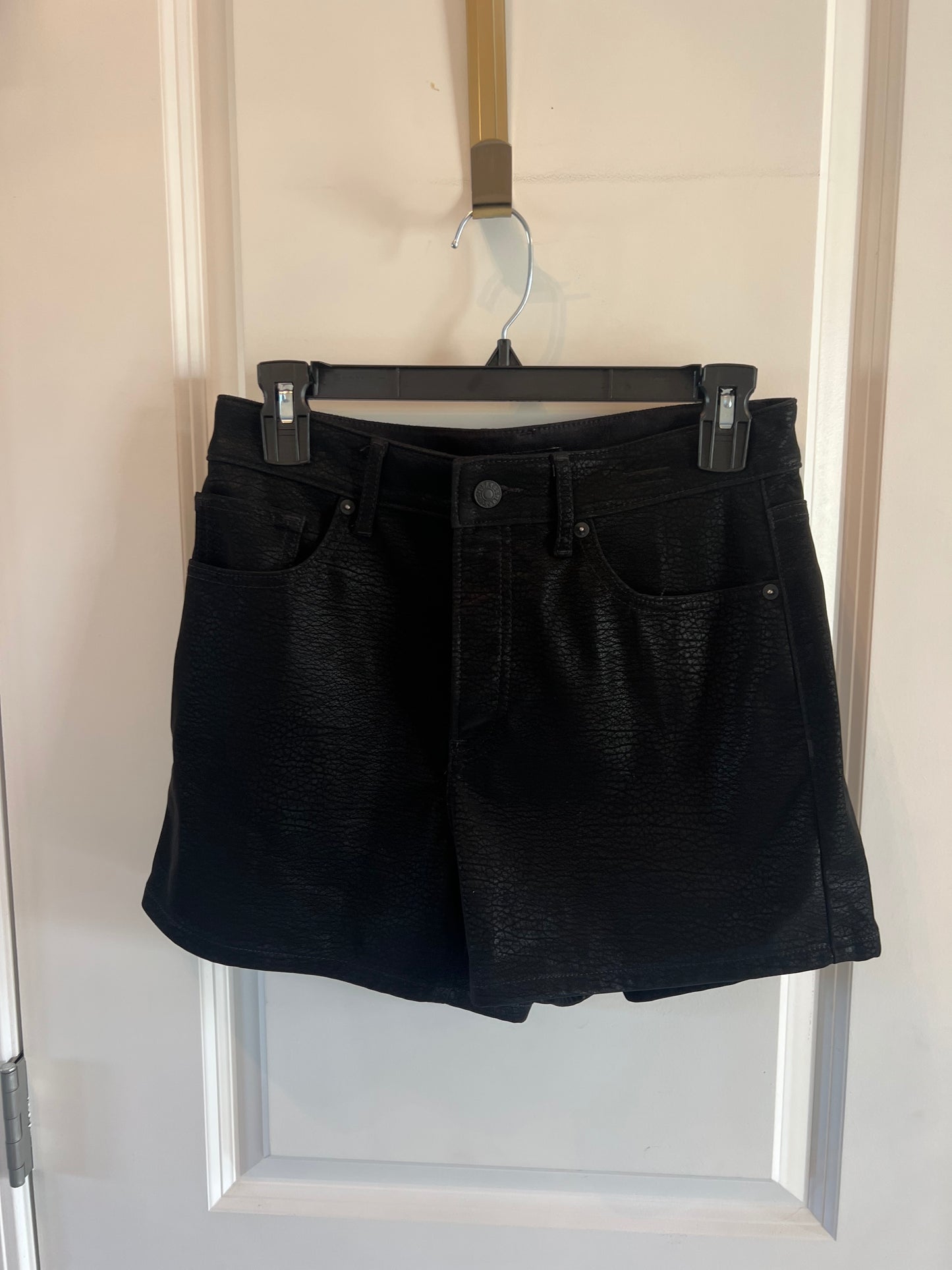 Express Midi High Rise Shorts Women’s 6 Black